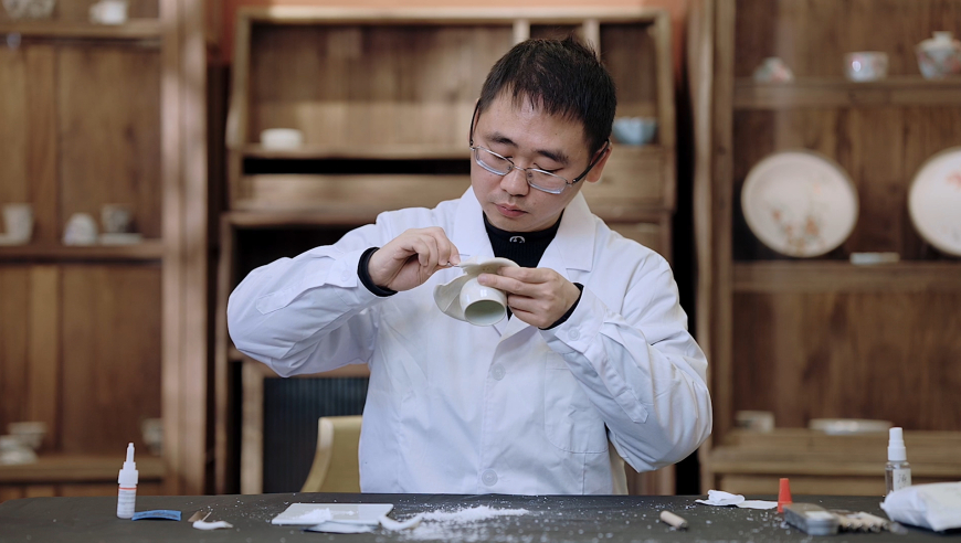 北京银行行长杨书剑辞任,2025年澳门全年免费资料管家婆一码一肖资料大全,经济性执行方案剖析_iosV1.10